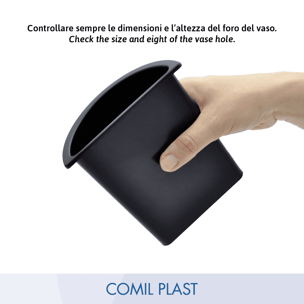 ricambio in plastica Comil Plast per vaso portafiori cimitero mezzaluna in mano